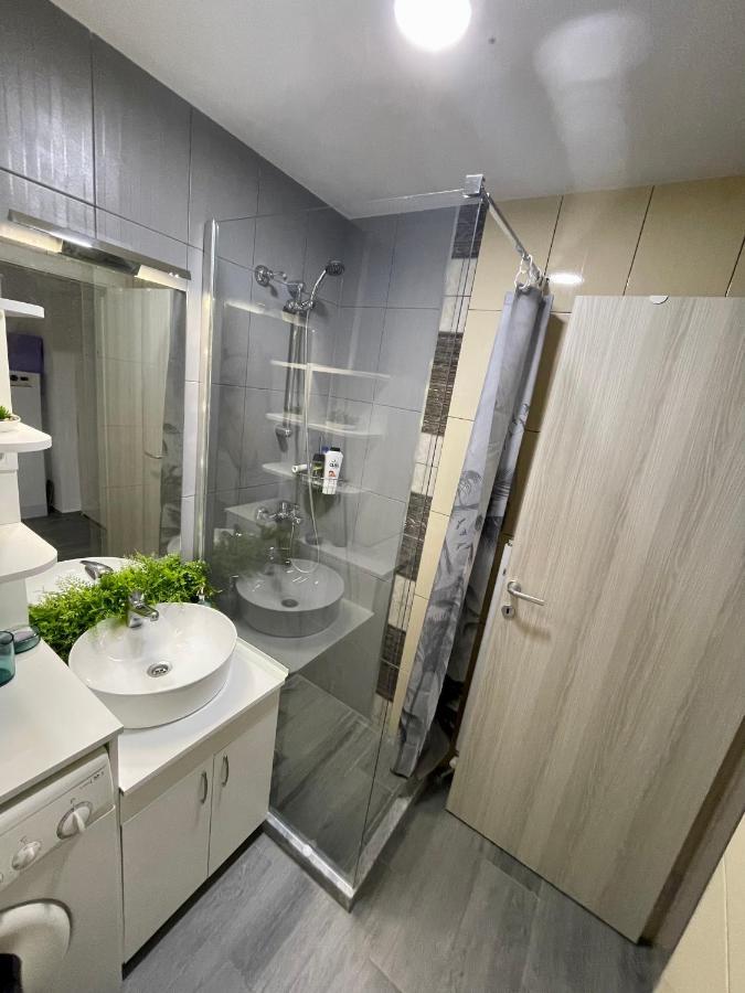 Gallery City Center Apartment Skopje Exterior foto