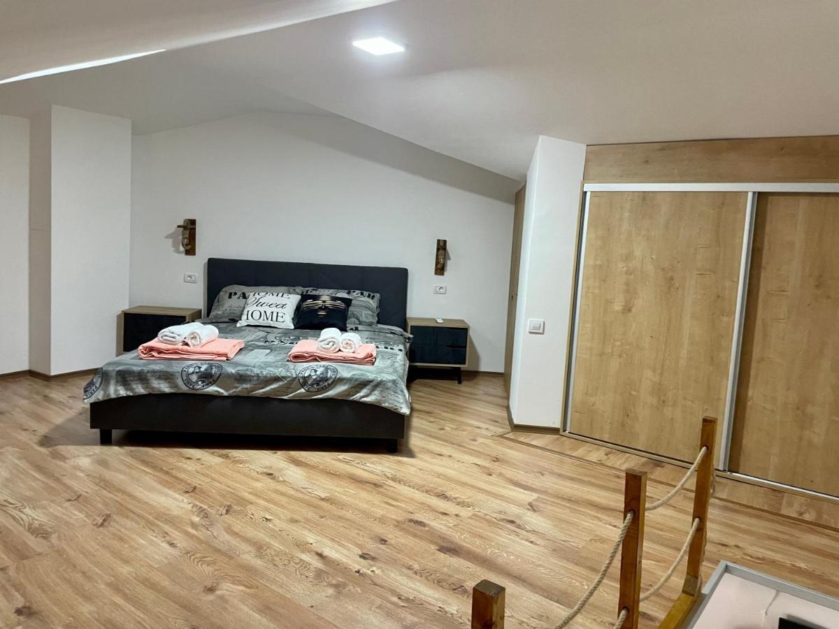 Gallery City Center Apartment Skopje Exterior foto